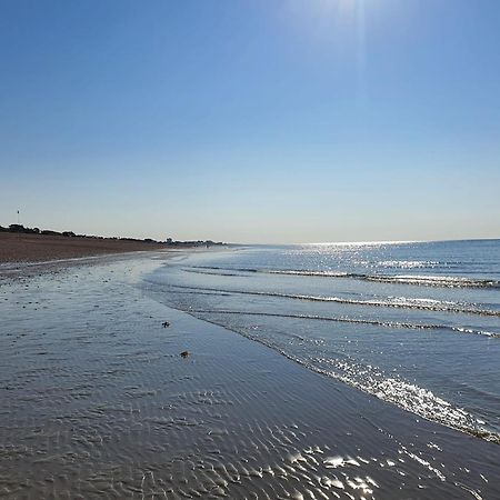 Luxury Georgian Home, Hot Tub, Sea View, Private Garden, Sleeps 6 Bognor Regis Exterior foto
