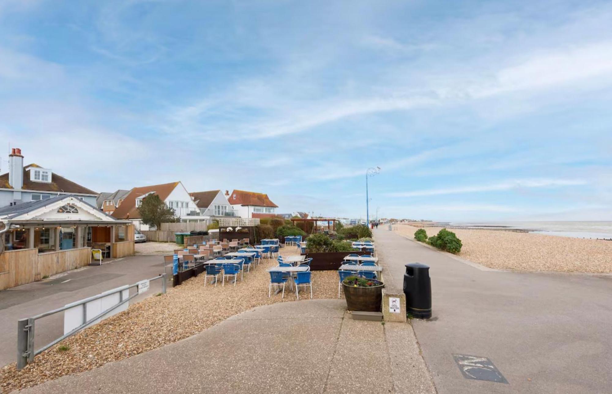 Luxury Georgian Home, Hot Tub, Sea View, Private Garden, Sleeps 6 Bognor Regis Exterior foto