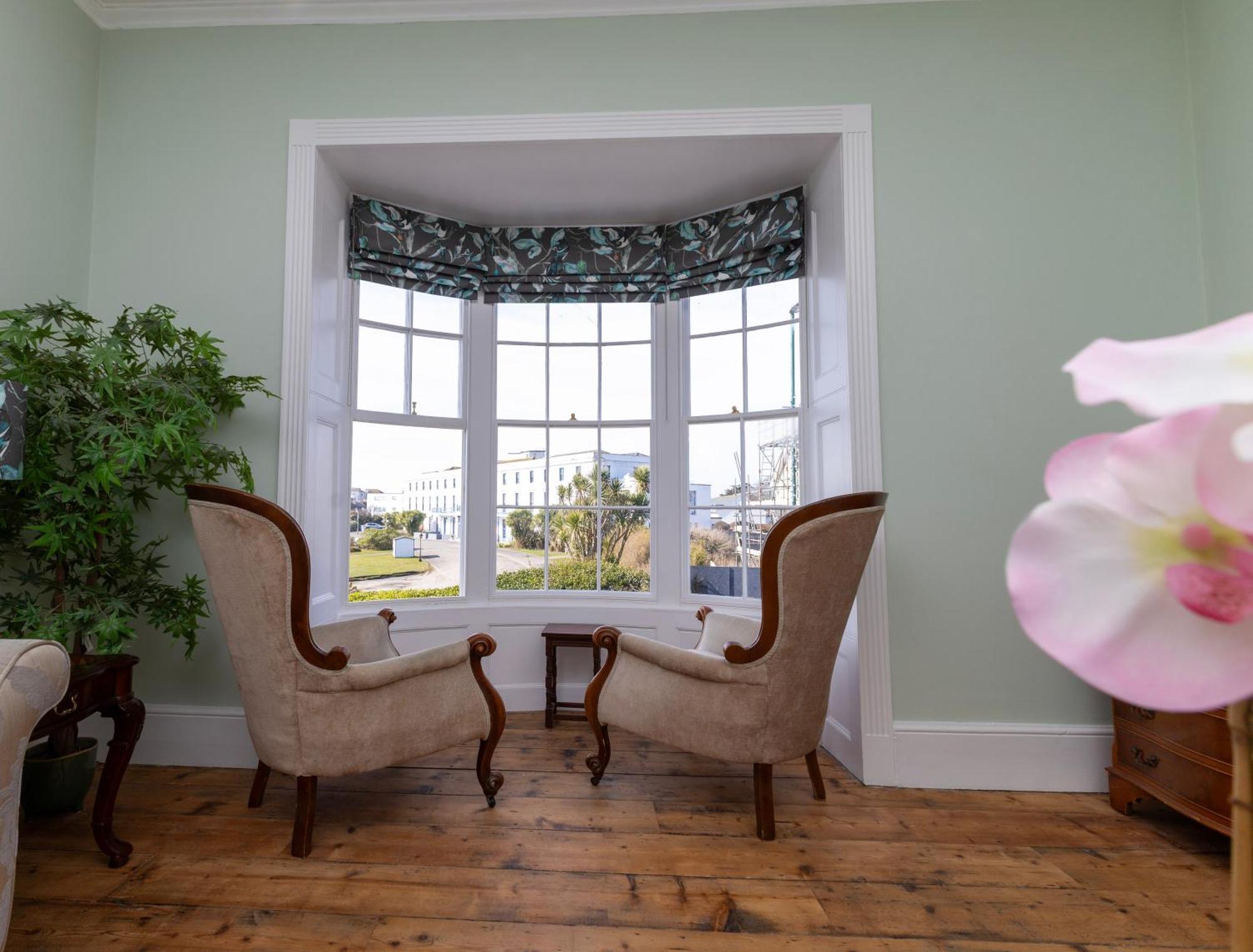 Luxury Georgian Home, Hot Tub, Sea View, Private Garden, Sleeps 6 Bognor Regis Exterior foto